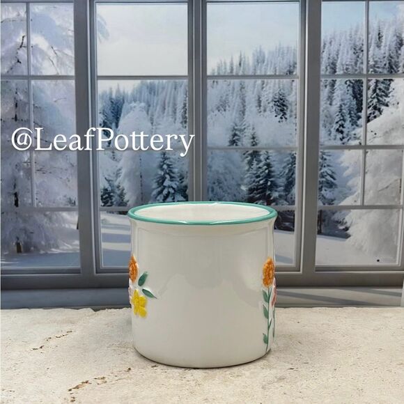 Happy Flowers Multi Colored Ceramic 18oz Camper Mug - Picture 4 of 9